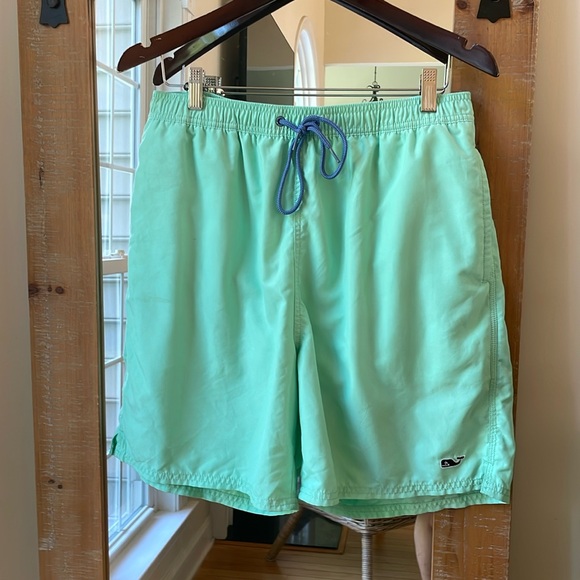 Vineyard Vines Green Chappie Swim Trunks Size L - Picture 1 of 8
